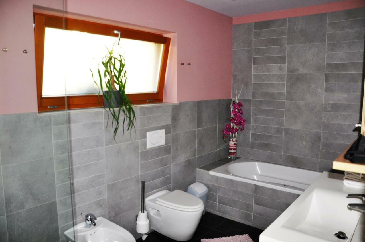 Apartma Rosa Spodnji Otok Luaran gambar